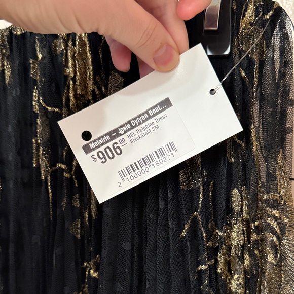 Helsi Delphine Black and Gold Maxi - Picture 5 of 6